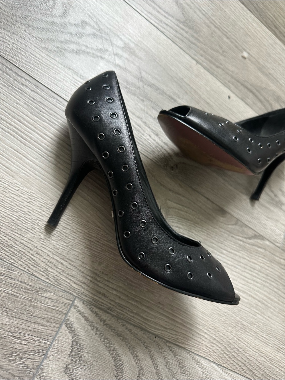 5th Avenue Peep Toe Heel - Picture 2 of 7